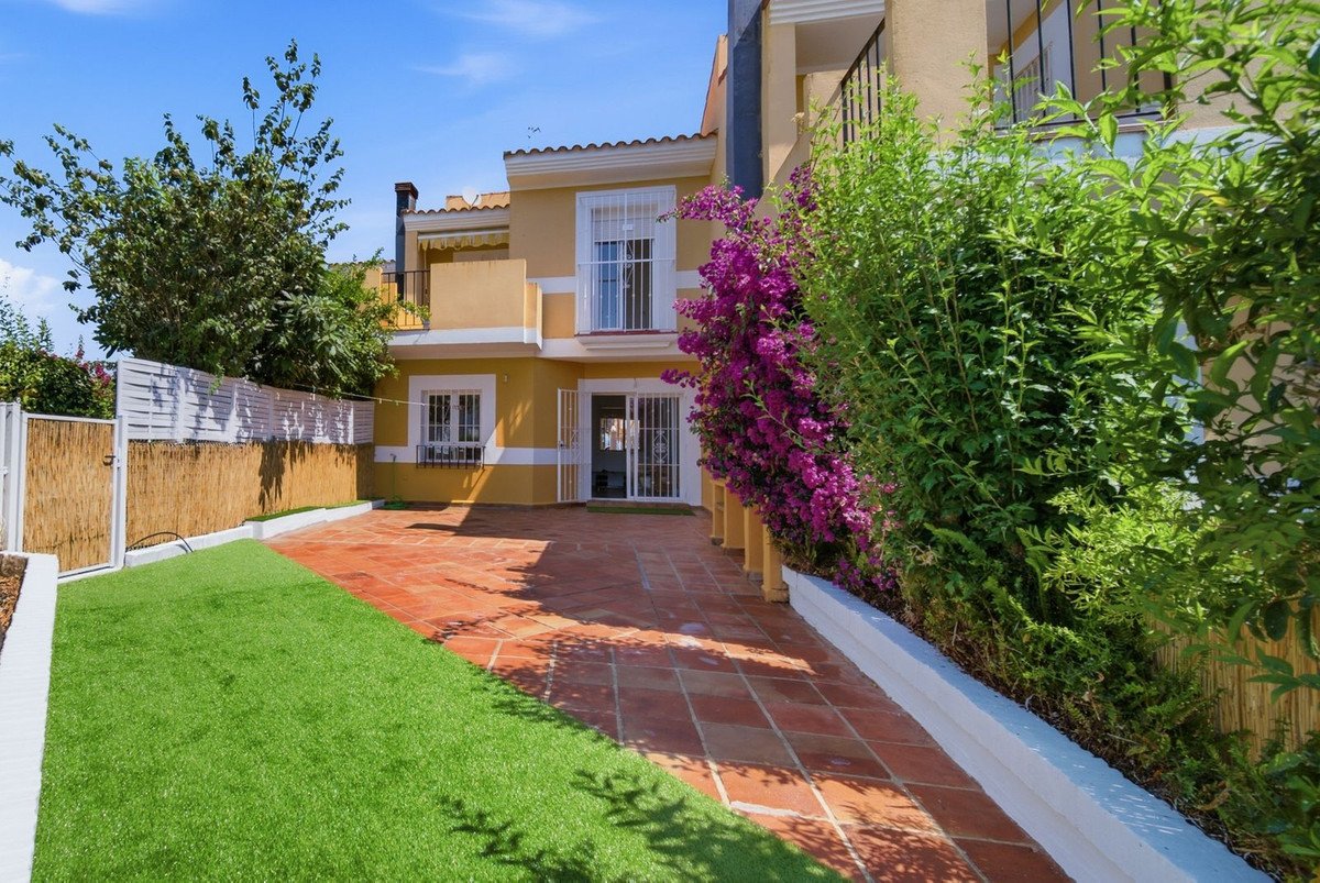 3 Bed Townhouse in La Duquesa
