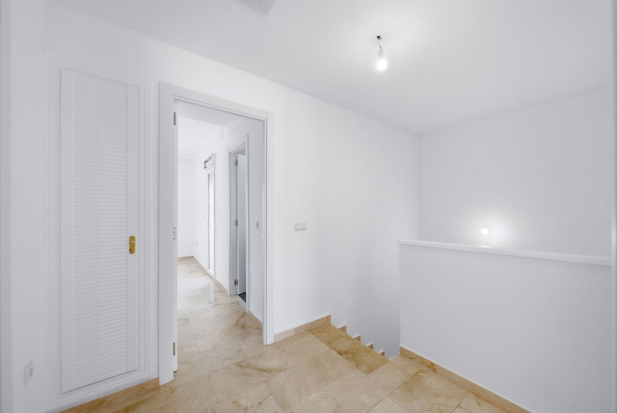 3 Bed Townhouse in La Duquesa