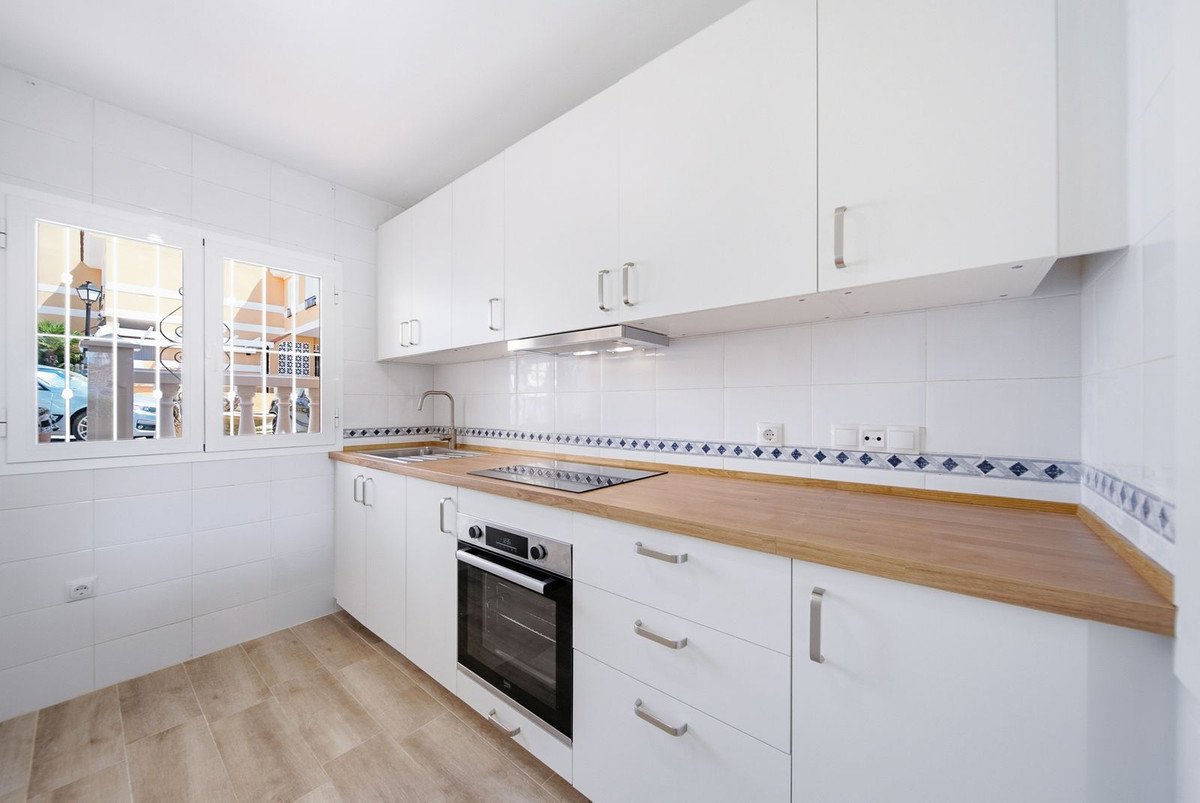 3 Bed Townhouse in La Duquesa
