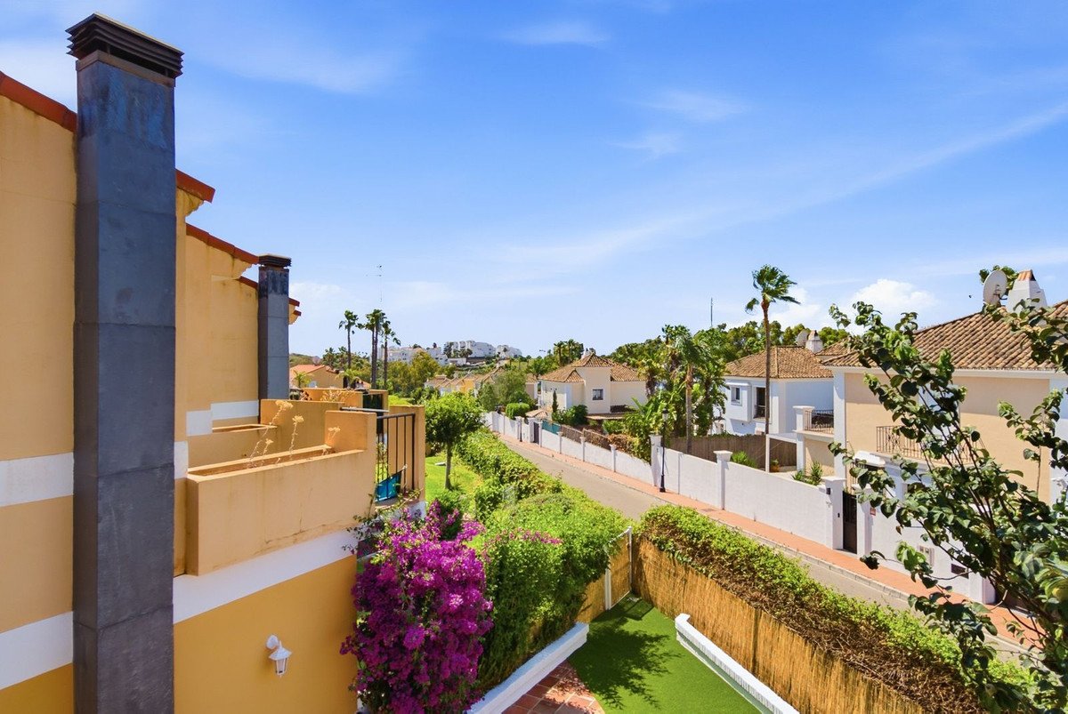 3 Bed Townhouse in La Duquesa