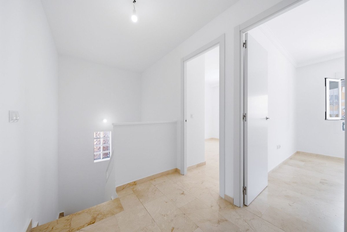 3 Bed Townhouse in La Duquesa