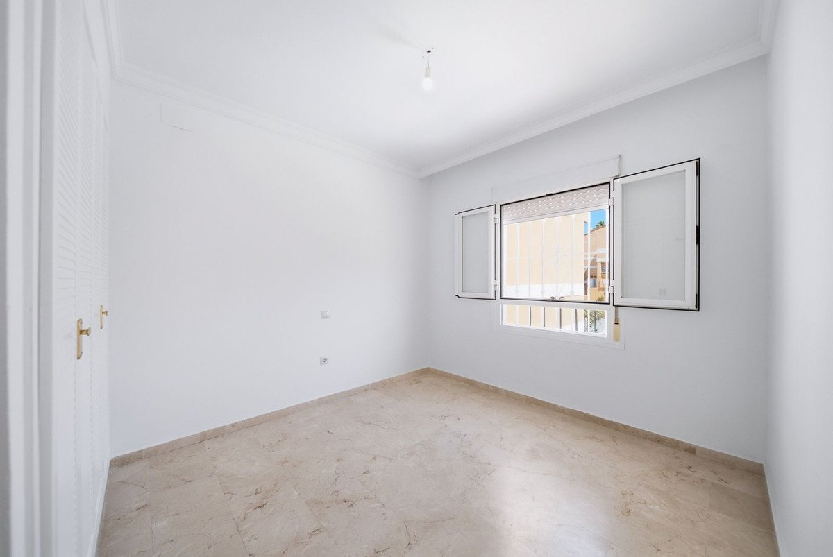 3 Bed Townhouse in La Duquesa