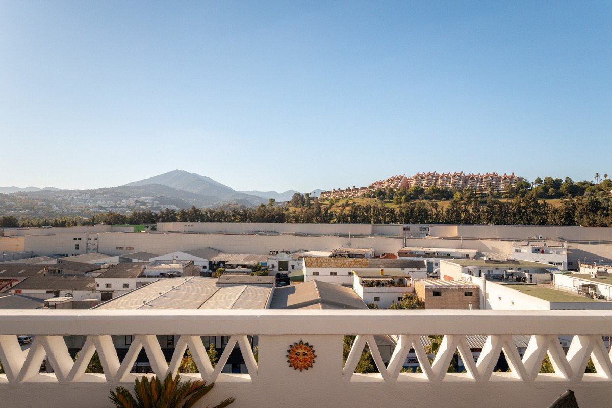 3 Bed Penthouse in La Campana