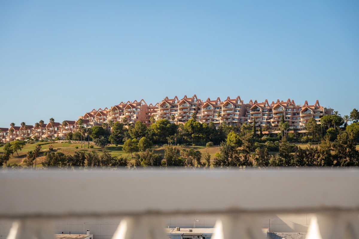 3 Bed Penthouse in La Campana