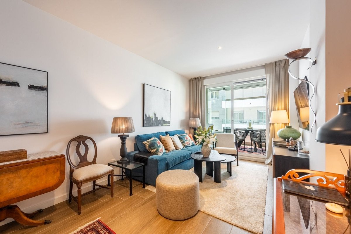 2 Bed Middle Floor Apartment in Nueva Andalucía