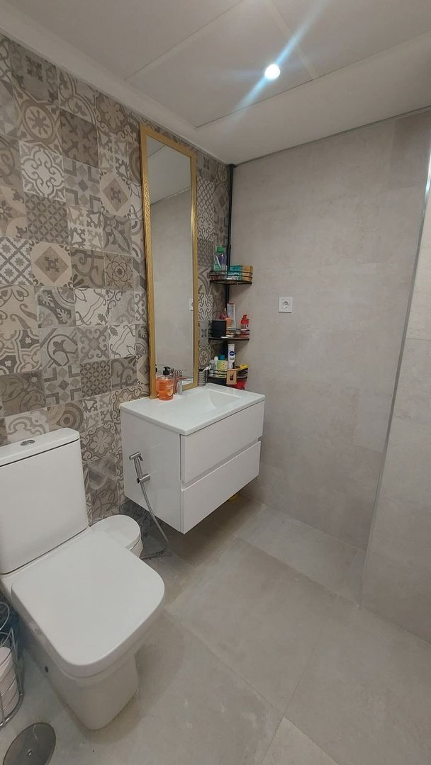 4 Bed Middle Floor Apartment in Torrequebrada