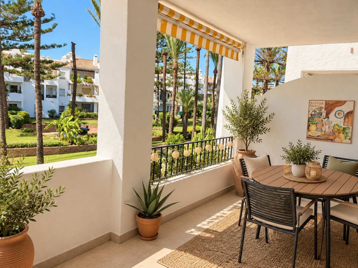 3 Bed Middle Floor Apartment in San Pedro de Alcántara