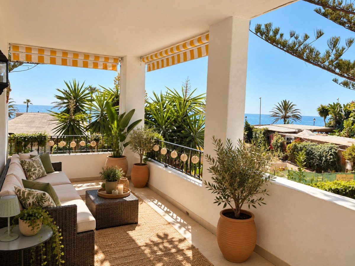 3 Bed Middle Floor Apartment in San Pedro de Alcántara
