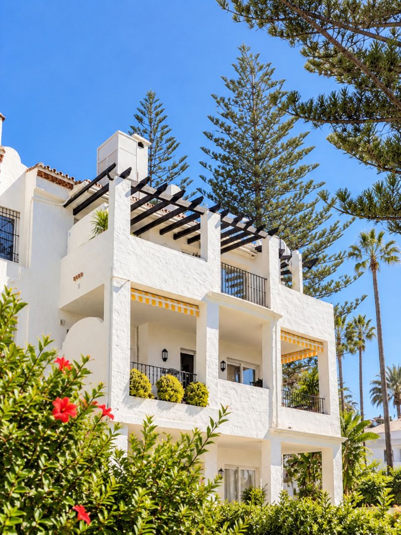 3 Bed Middle Floor Apartment in San Pedro de Alcántara