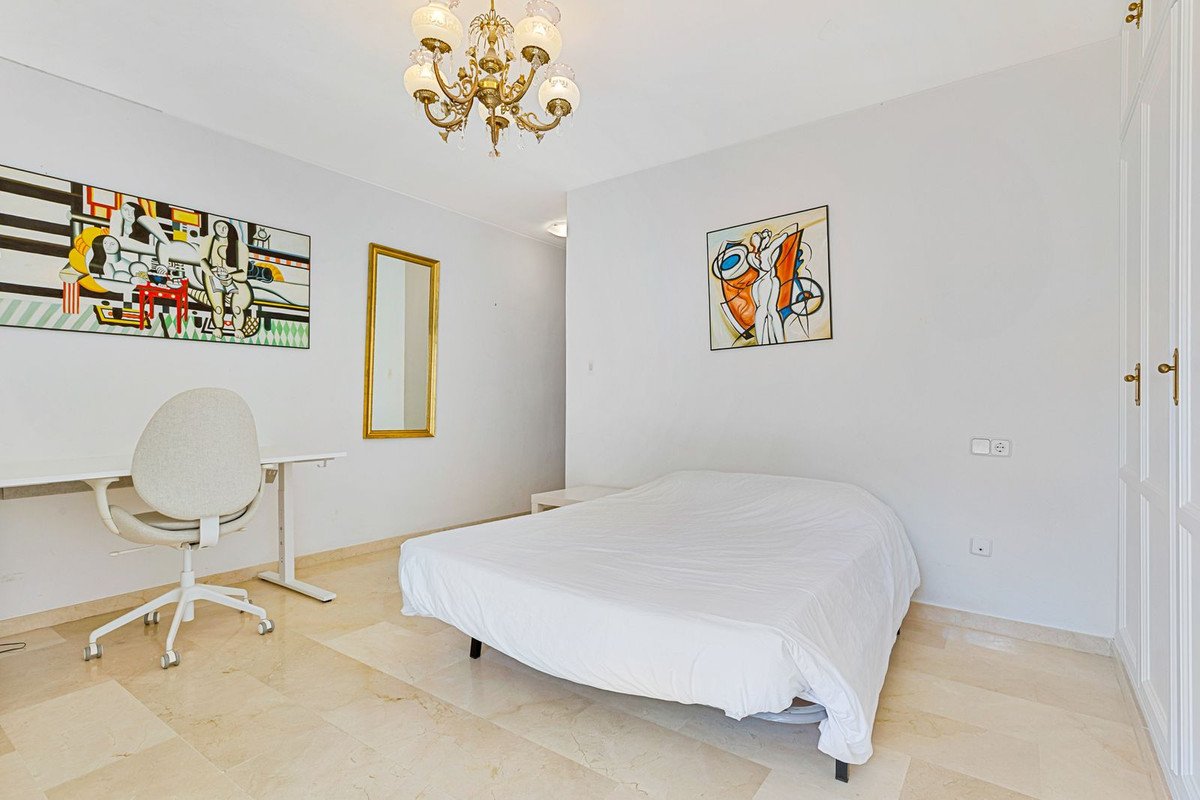 6 Bed Detached Villa in Valtocado