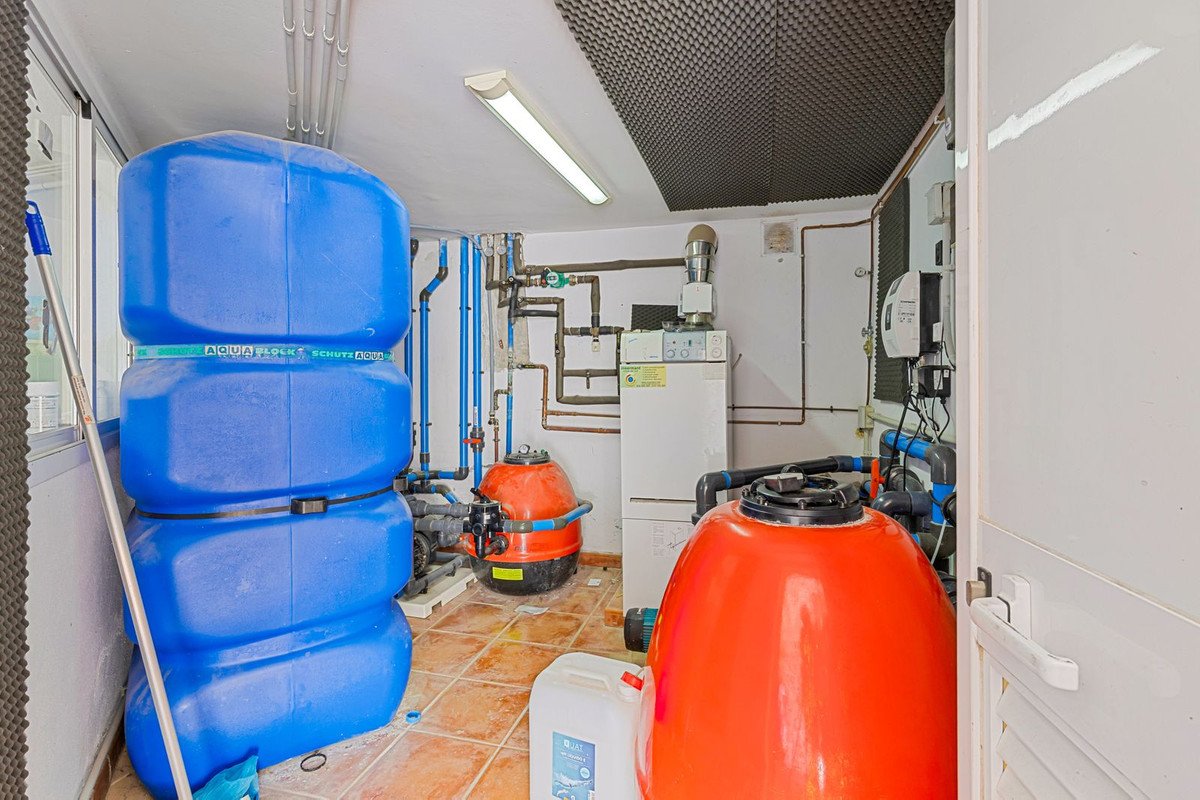 6 Bed Detached Villa in Valtocado