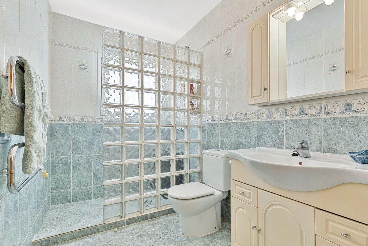 6 Bed Detached Villa in Valtocado