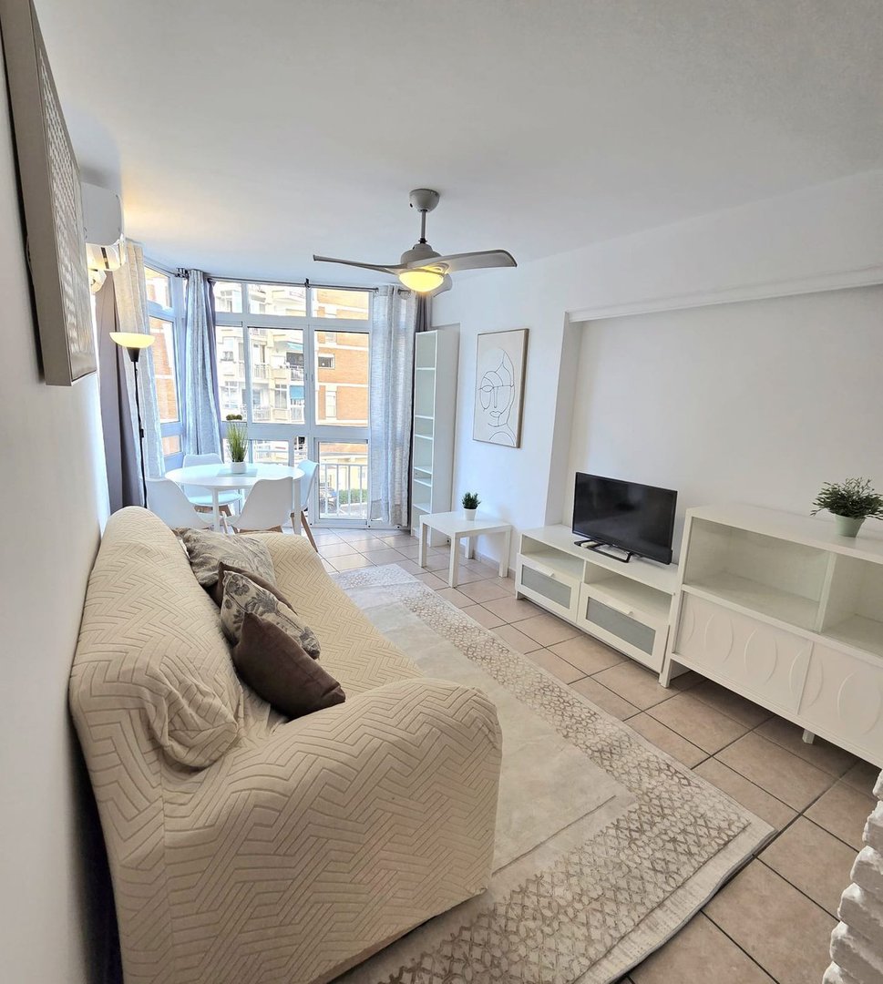 2 Bed Middle Floor Apartment in Benalmadena
