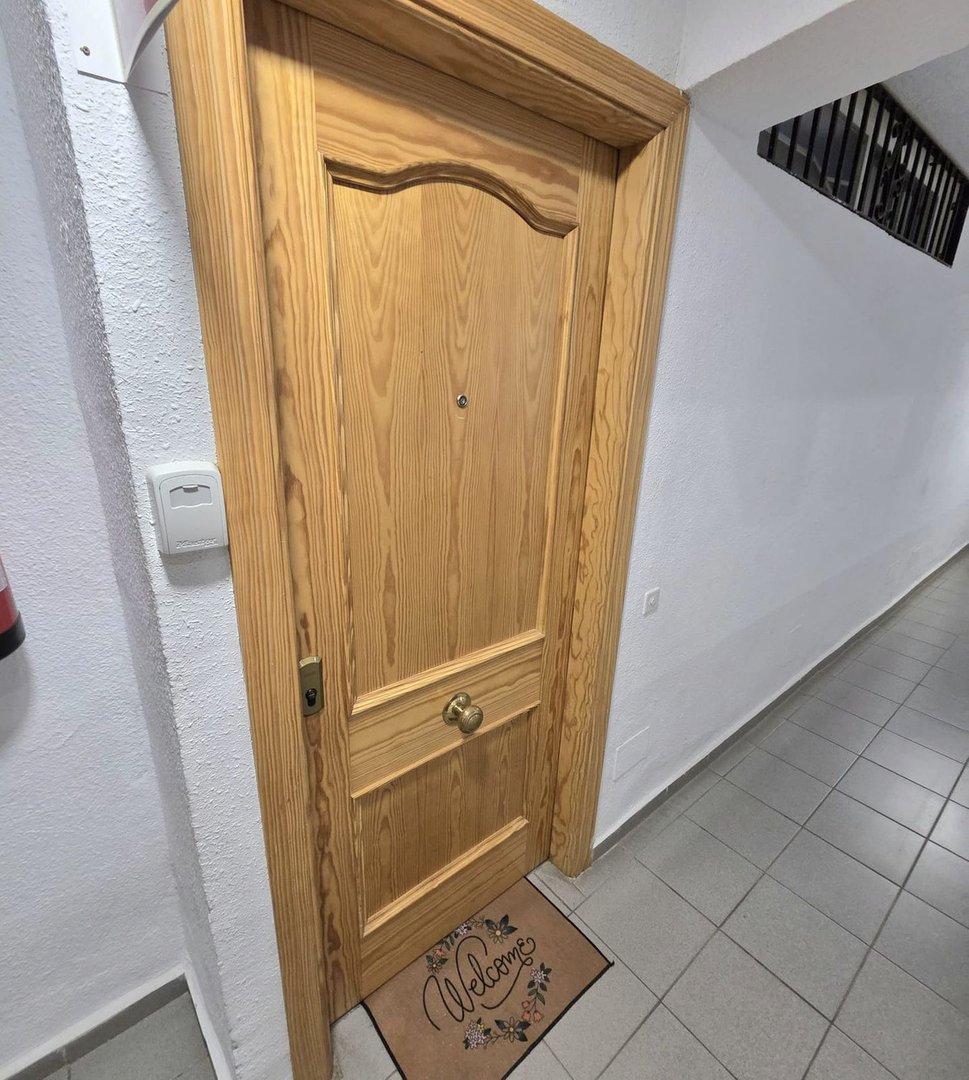 2 Bed Middle Floor Apartment in Benalmadena
