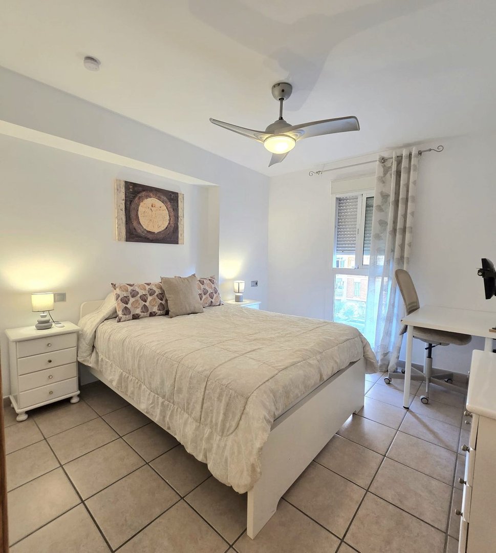 2 Bed Middle Floor Apartment in Benalmadena