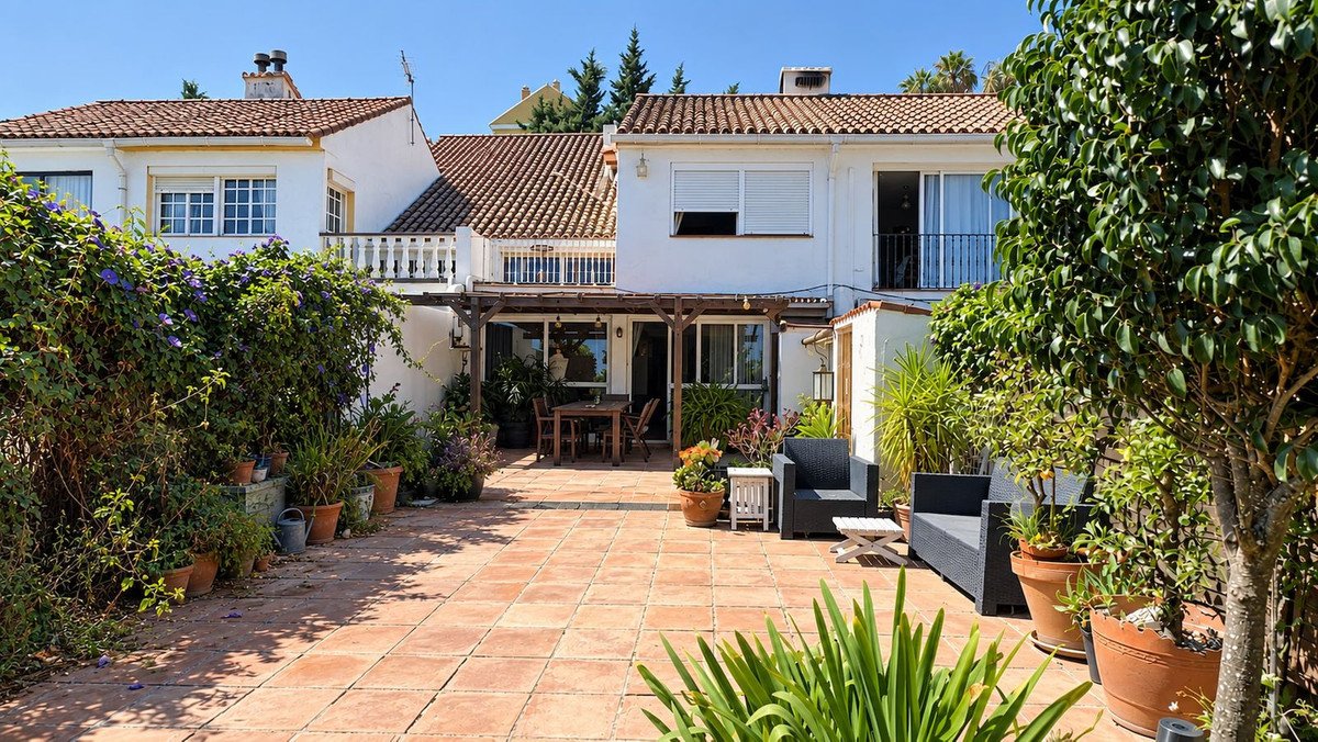 2 Bed Townhouse in Manilva