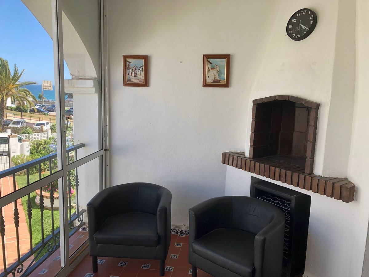 2 Bed Top Floor Apartment in Riviera del Sol
