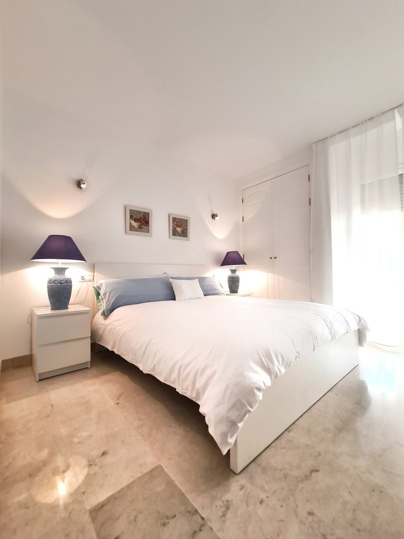 3 Bed Middle Floor Apartment in Elviria