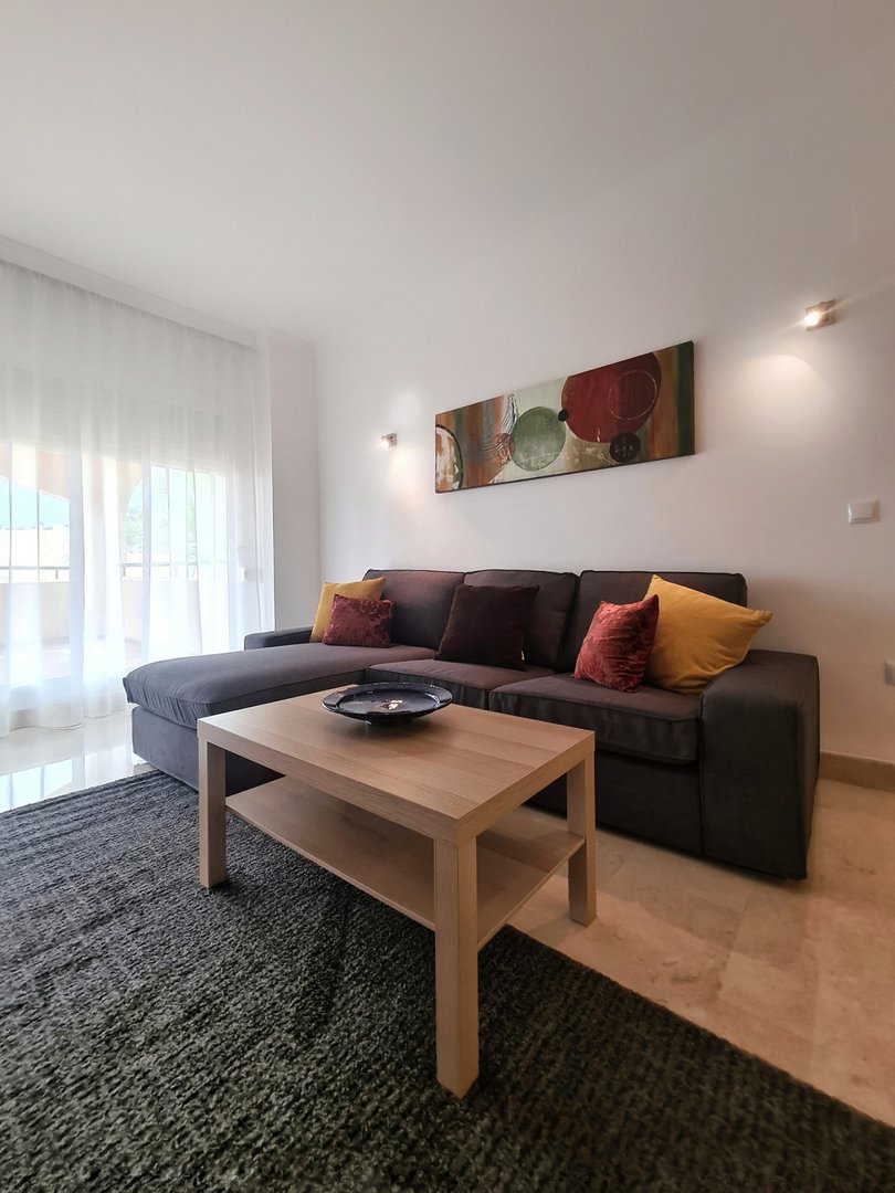 3 Bed Middle Floor Apartment in Elviria