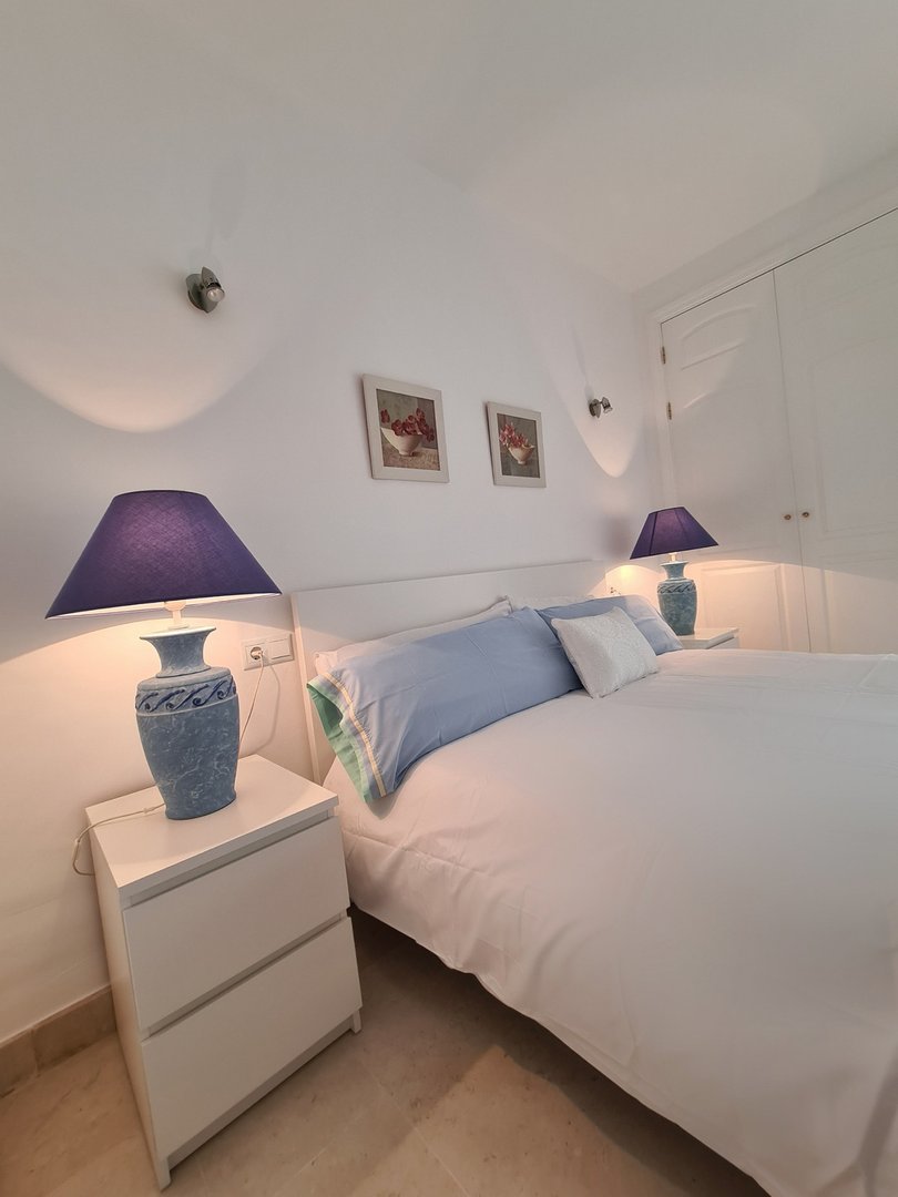 3 Bed Middle Floor Apartment in Elviria