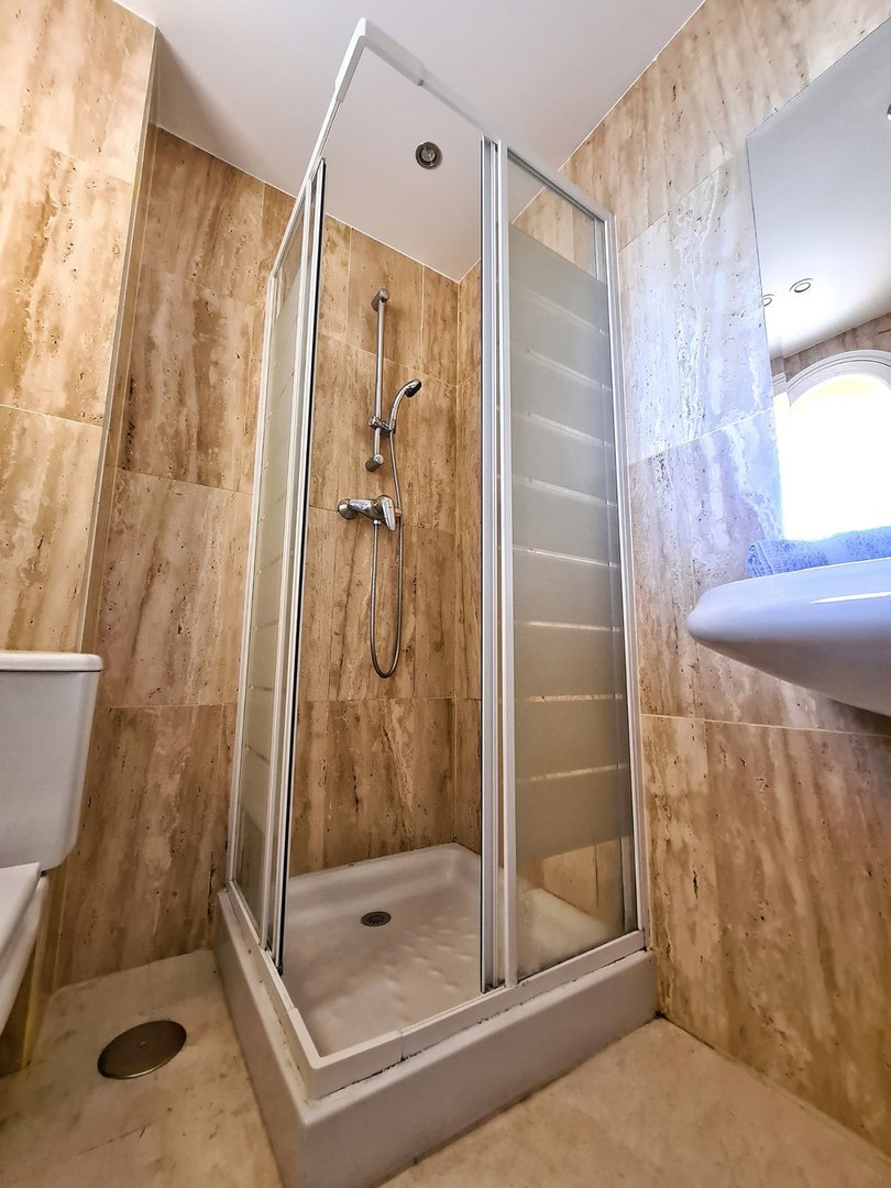 3 Bed Middle Floor Apartment in Elviria