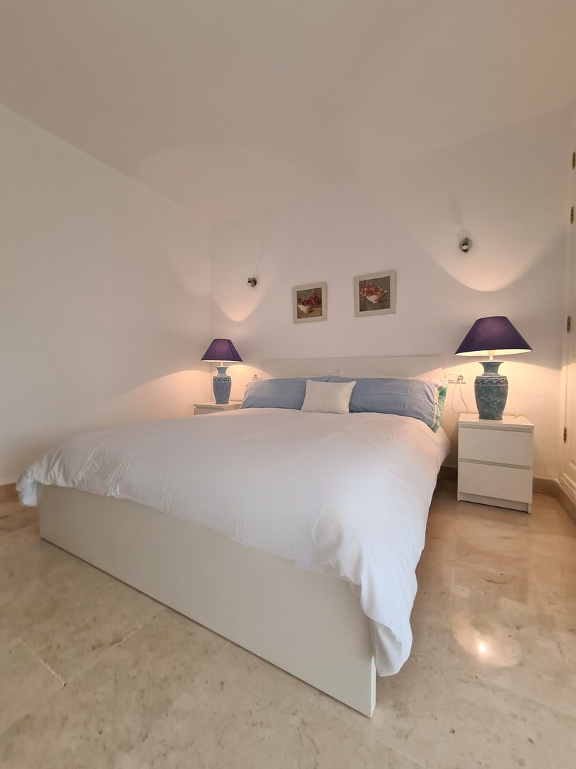 3 Bed Middle Floor Apartment in Elviria