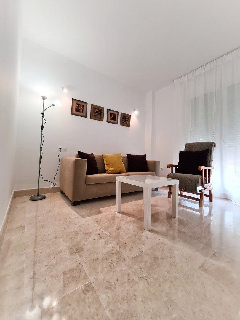 3 Bed Middle Floor Apartment in Elviria