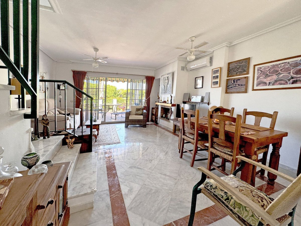 2 Bed Townhouse in Cabopino