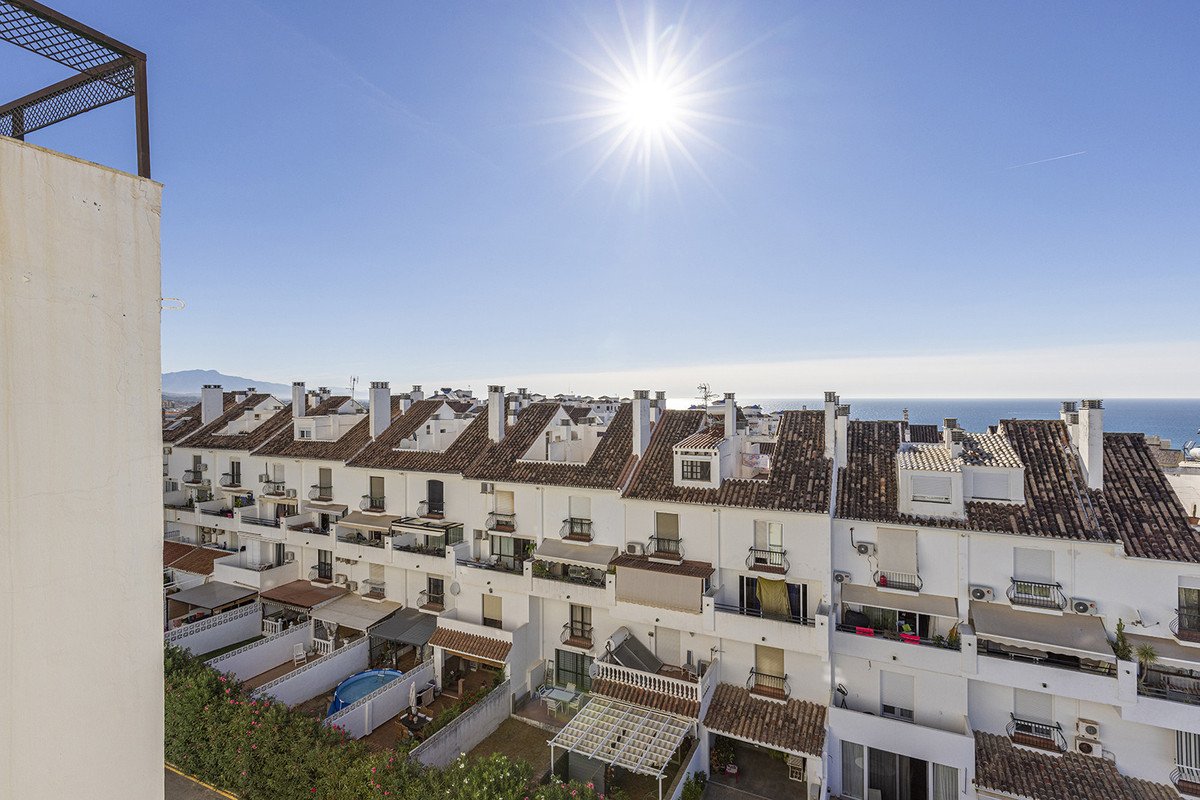 3 Bed Penthouse in Estepona