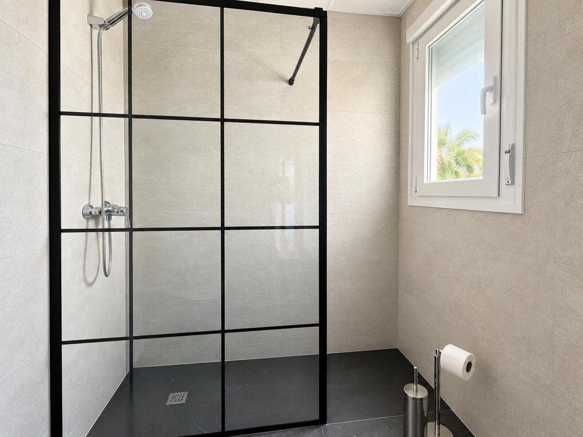 2 Bed Penthouse in Nueva Andalucía
