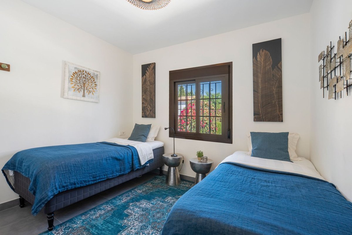 4 Bed Townhouse in Nueva Andalucía