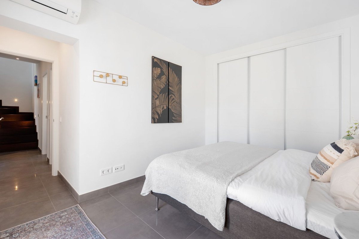 4 Bed Townhouse in Nueva Andalucía