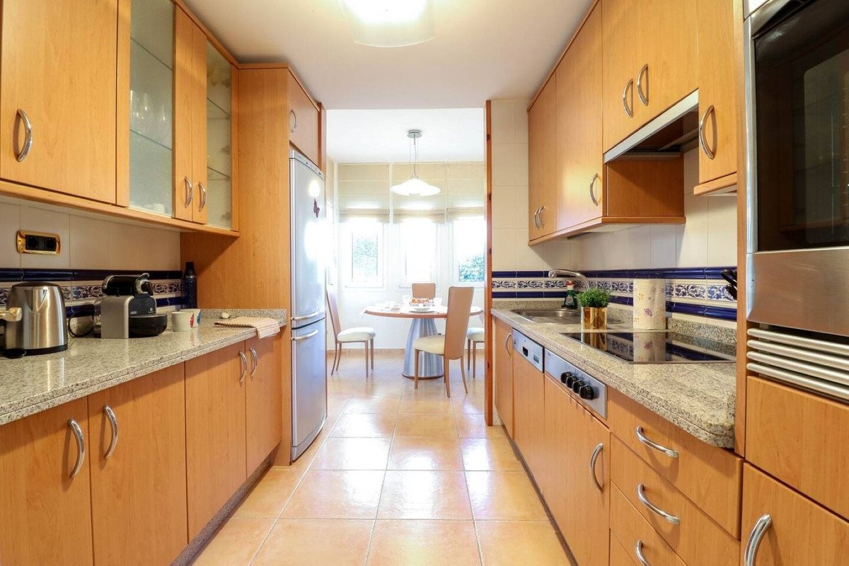 2 Bed Ground Floor Apartment in Los Monteros