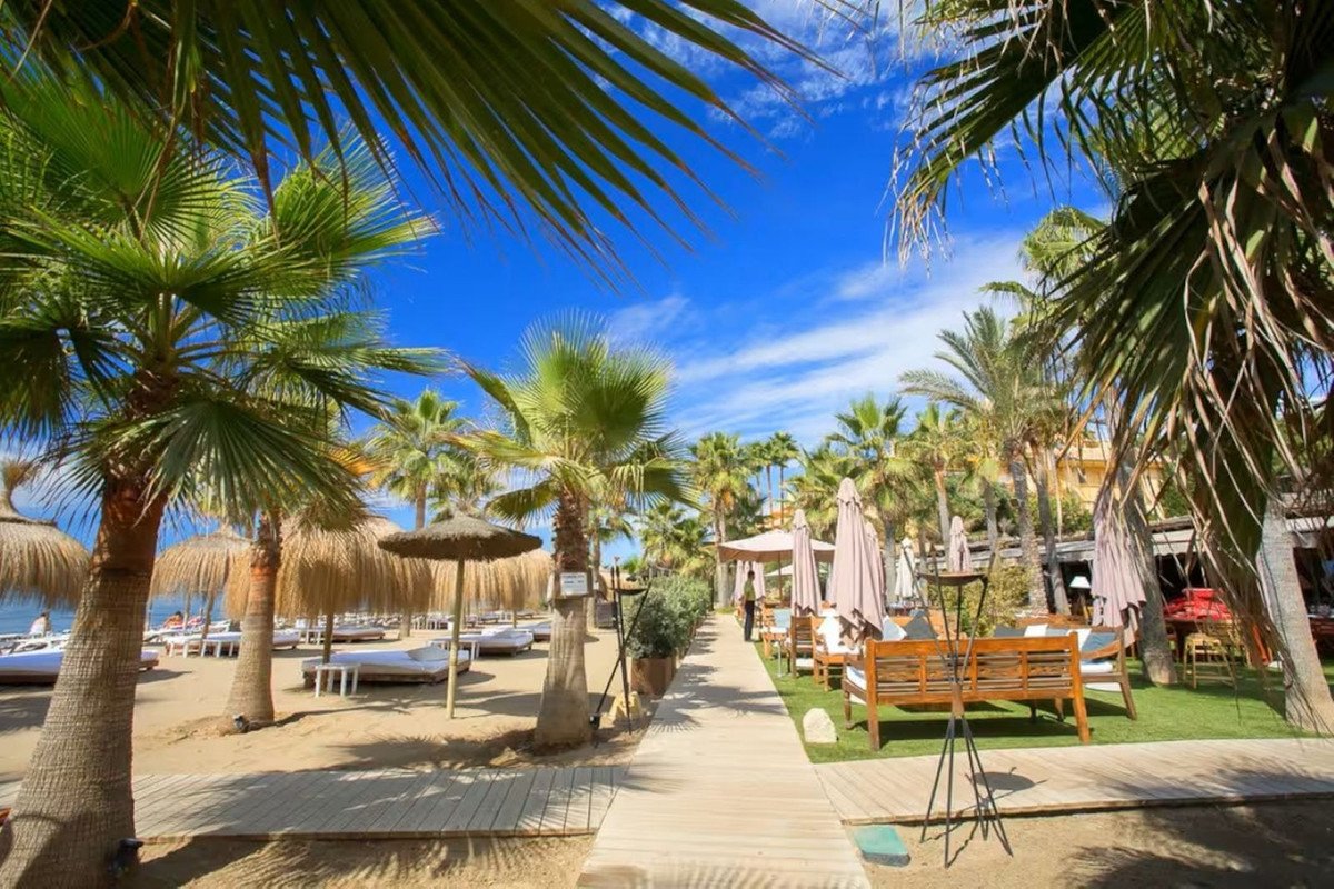 2 Bed Ground Floor Apartment in Los Monteros