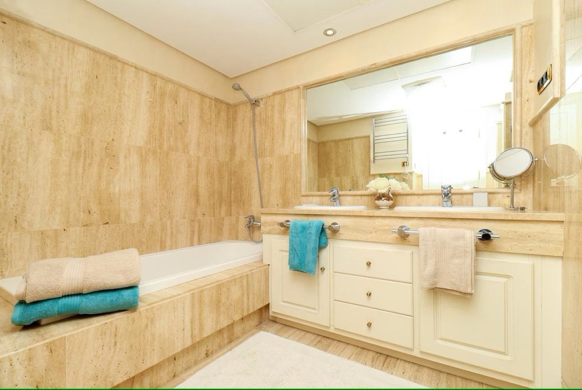 2 Bed Ground Floor Apartment in Los Monteros