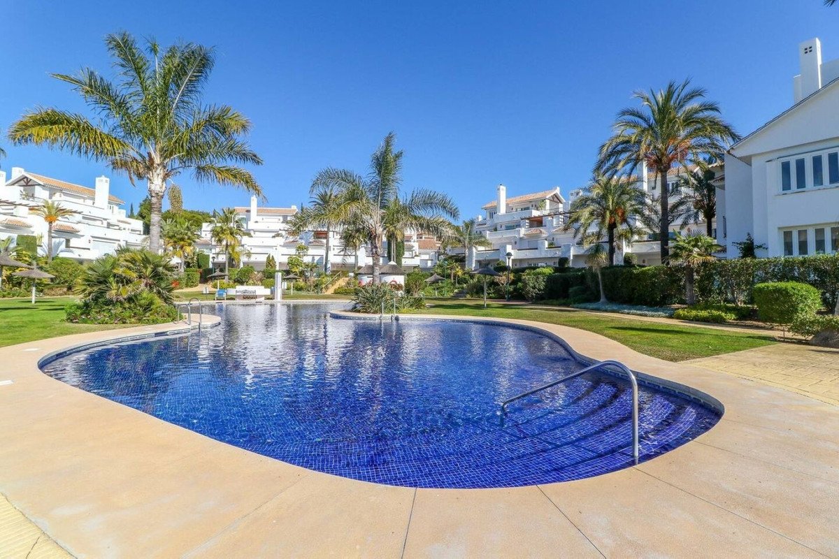2 Bed Ground Floor Apartment in Los Monteros