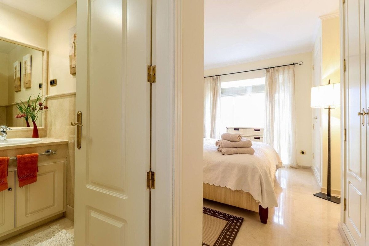 2 Bed Ground Floor Apartment in Los Monteros