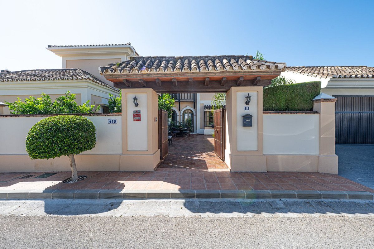 4 Bed Detached Villa in Mijas Golf