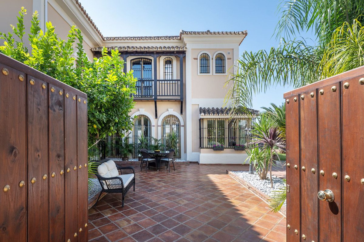4 Bed Detached Villa in Mijas Golf