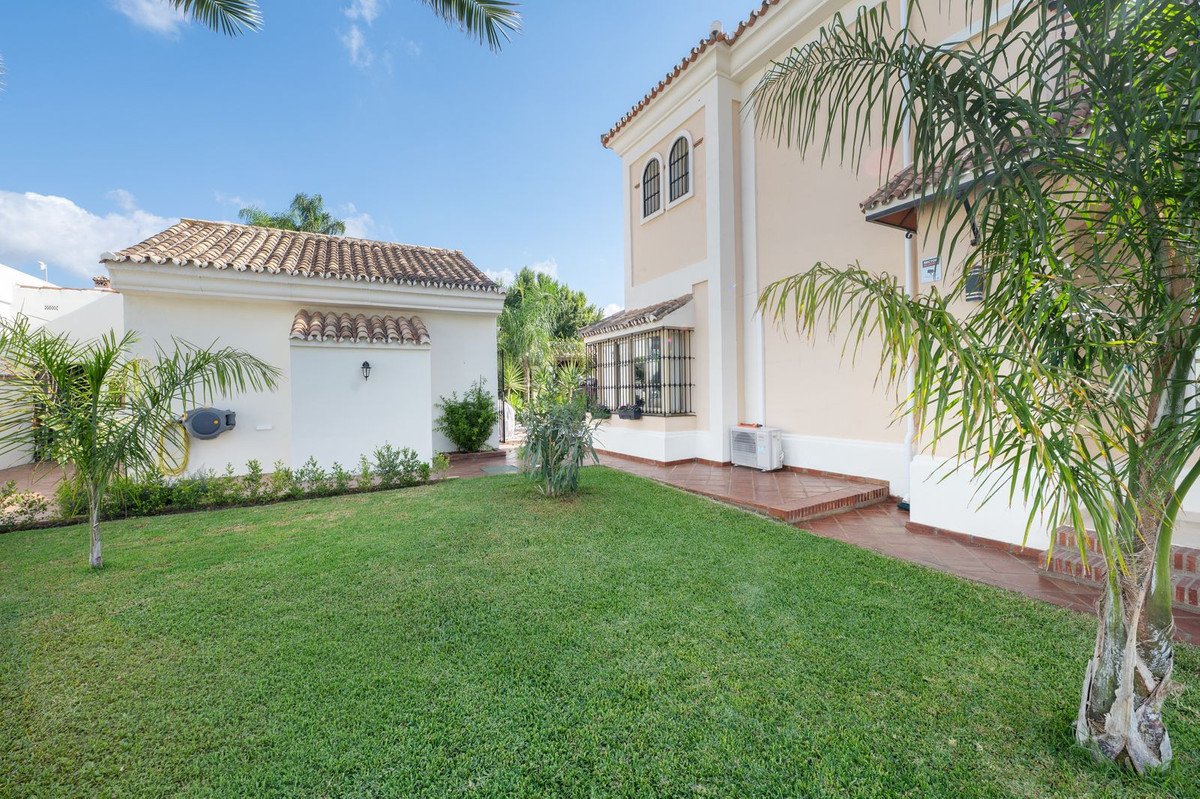 4 Bed Detached Villa in Mijas Golf