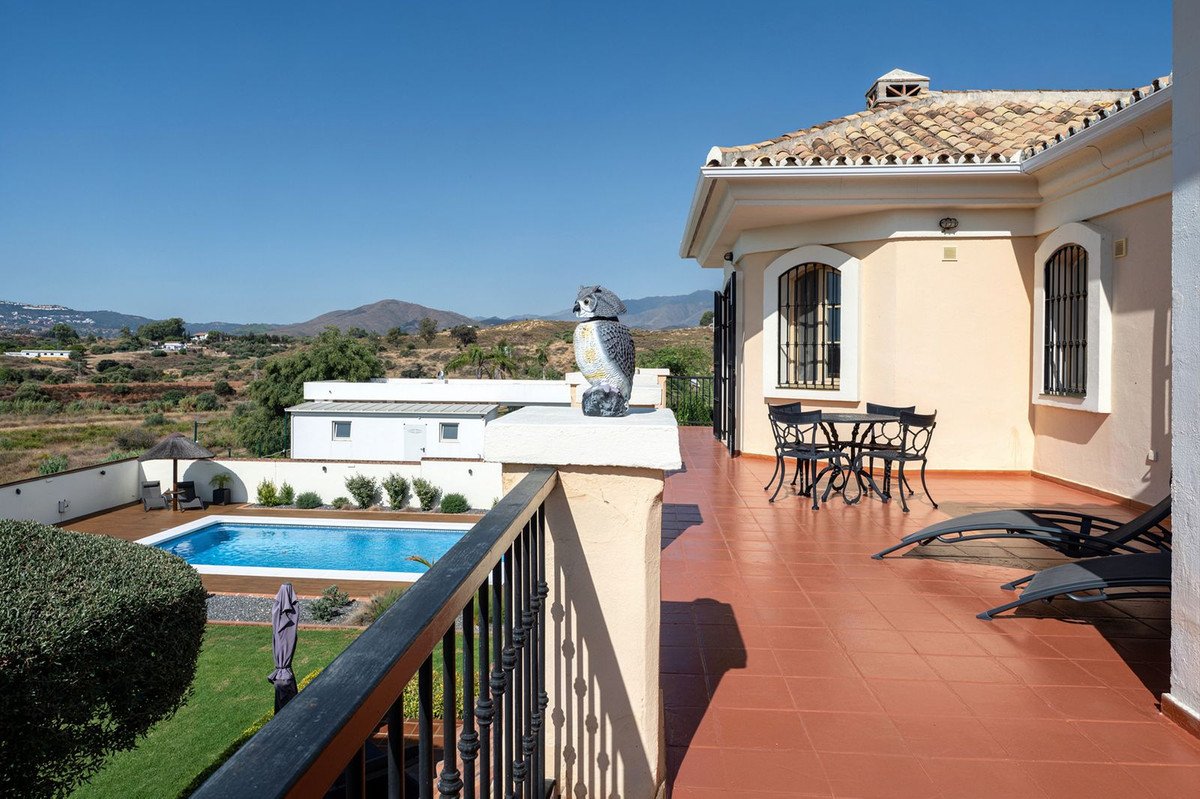 4 Bed Detached Villa in Mijas Golf
