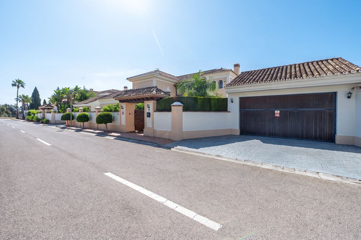 4 Bed Detached Villa in Mijas Golf
