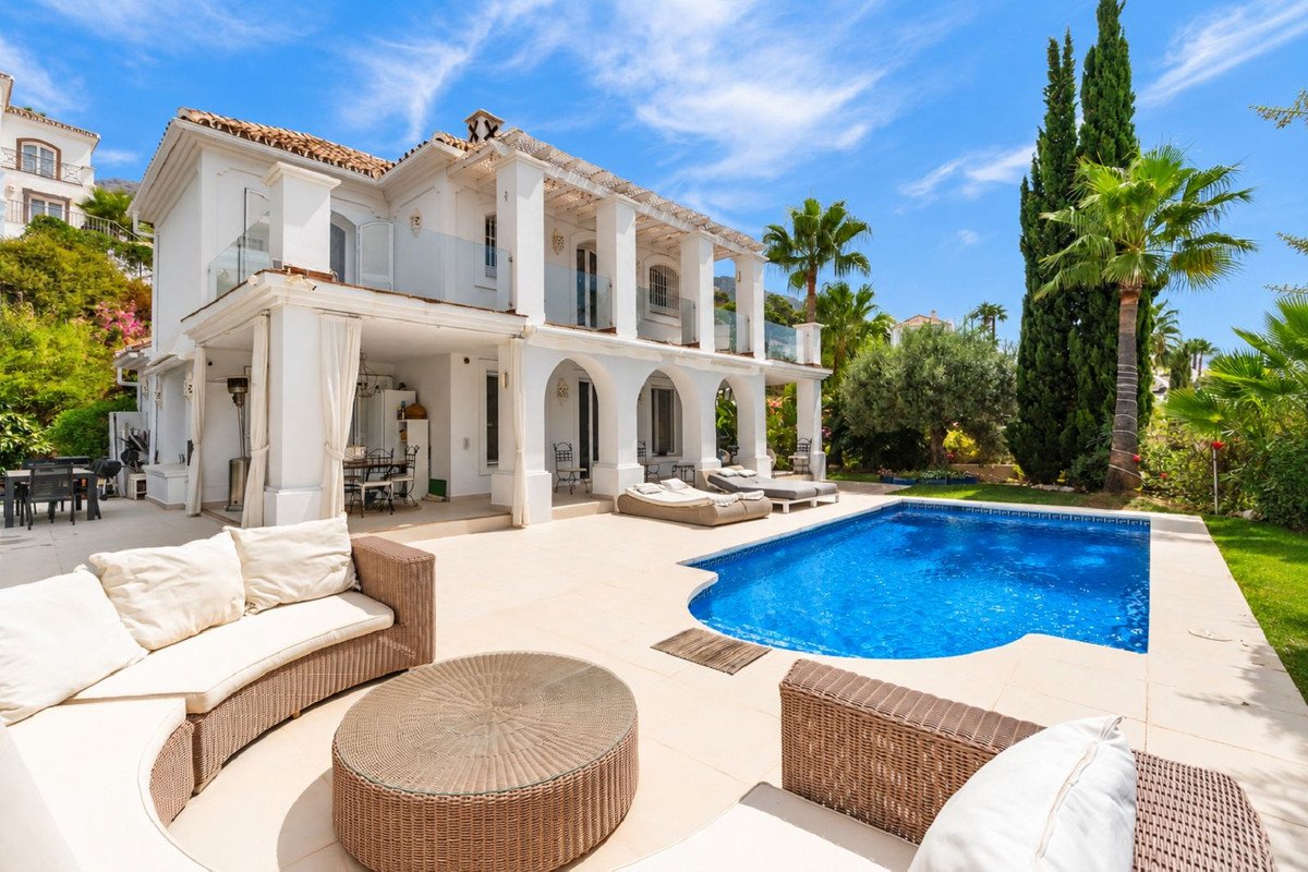 4 Bed Detached Villa in Istán