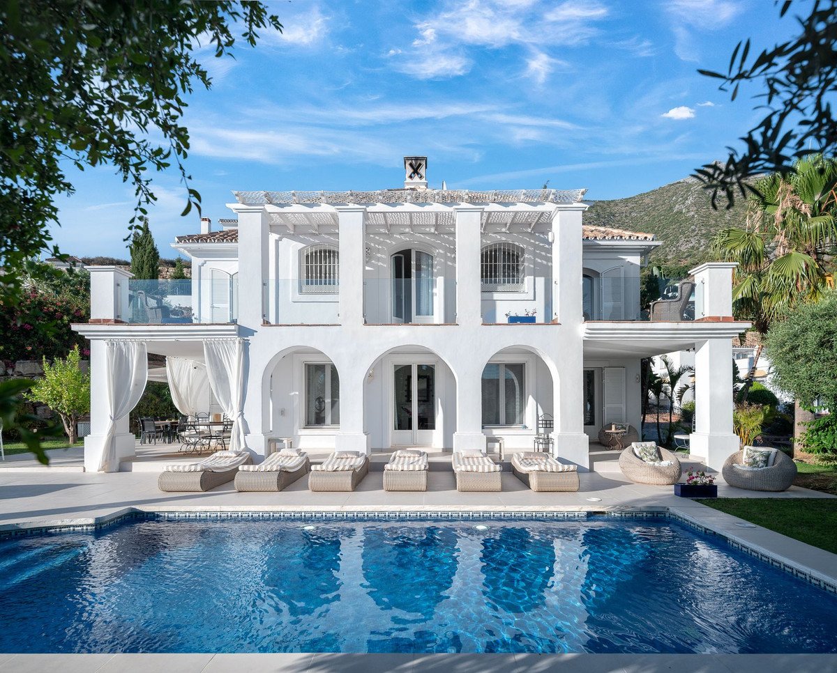 4 Bed Detached Villa in Istán
