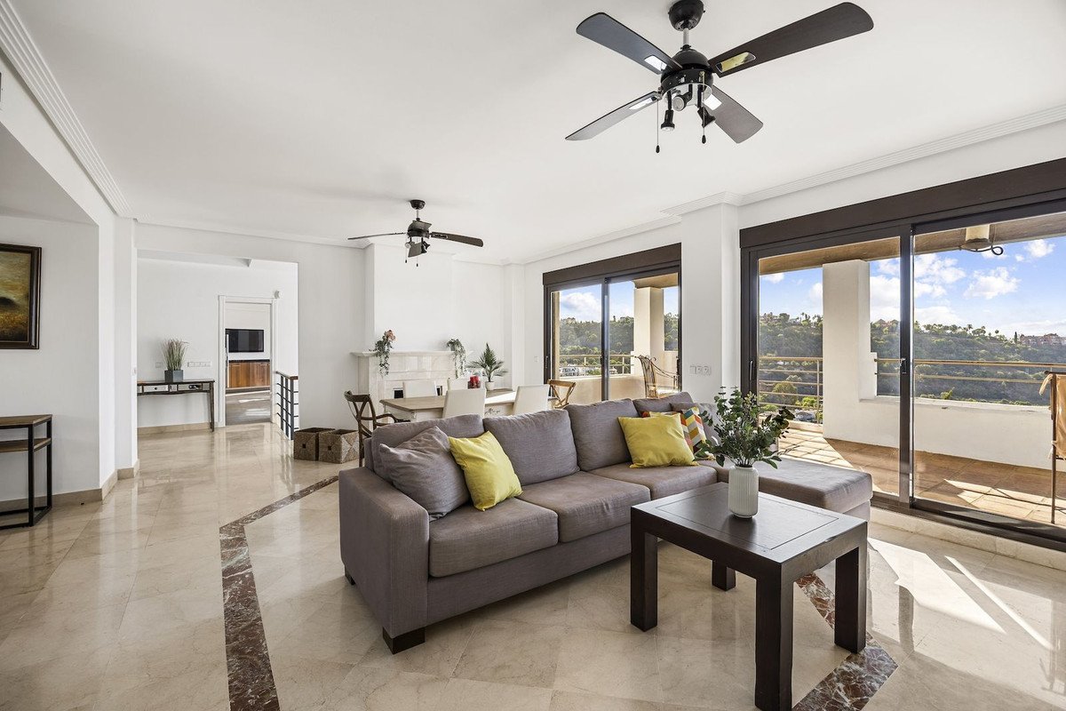 6 Bed Detached Villa in Benahavís
