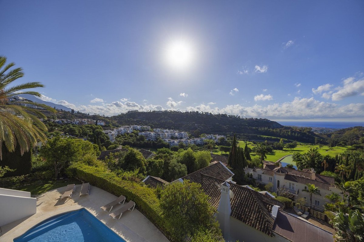 6 Bed Detached Villa in Benahavís