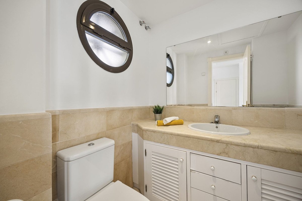 6 Bed Detached Villa in Benahavís