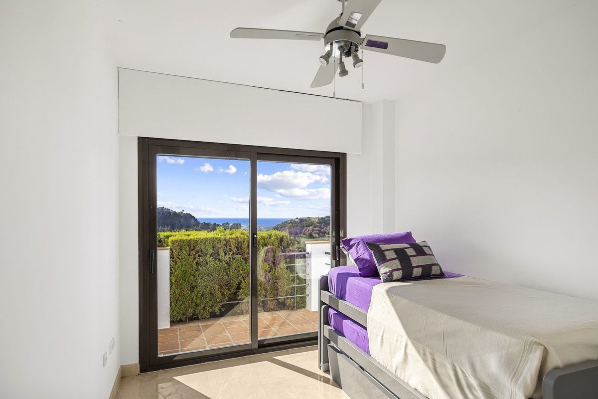 6 Bed Detached Villa in Benahavís
