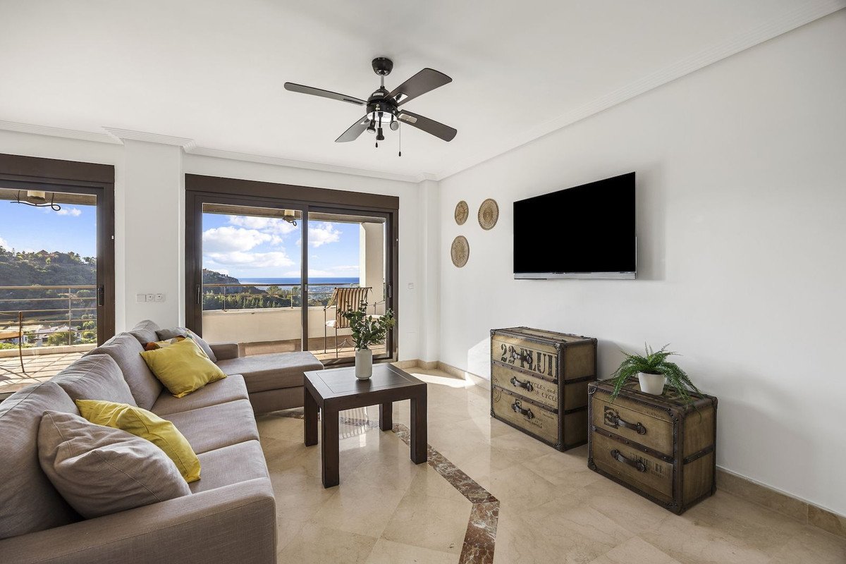 6 Bed Detached Villa in Benahavís