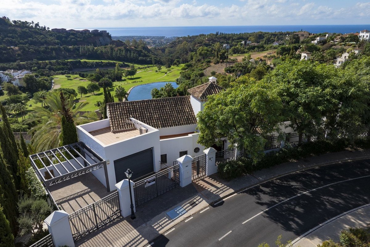 6 Bed Detached Villa in Benahavís